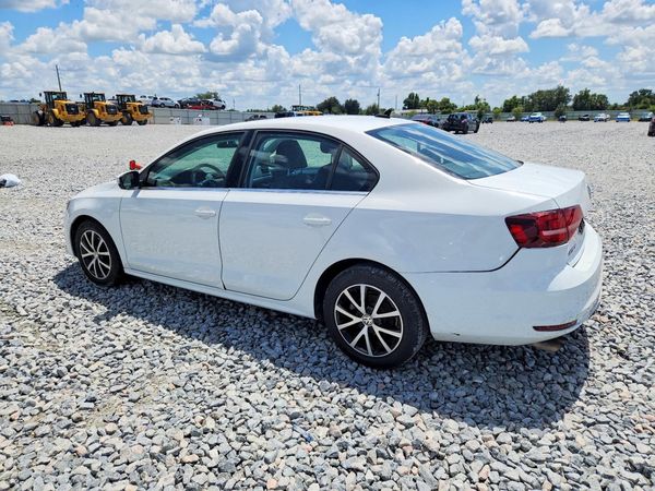 2017 VOLKSWAGEN JETTA SE