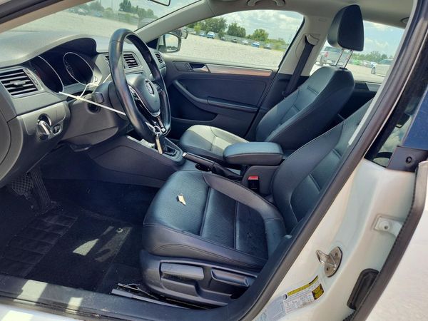 2017 VOLKSWAGEN JETTA SE