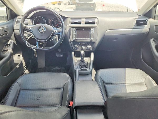 2017 VOLKSWAGEN JETTA SE