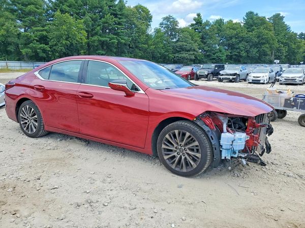 2019 LEXUS ES