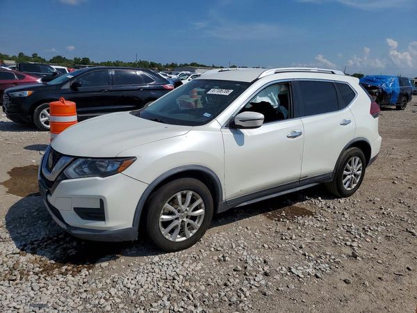 2018 NISSAN ROGUE — Front 3/4