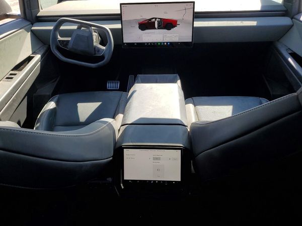 2025 TESLA CYBERTRUCK — CKPT