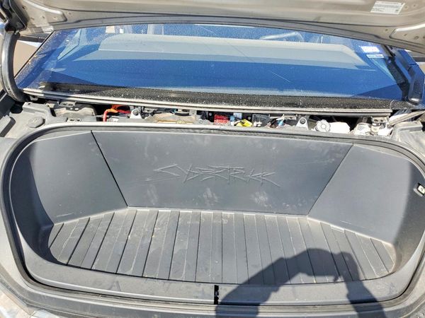 2025 TESLA CYBERTRUCK — Engine bay