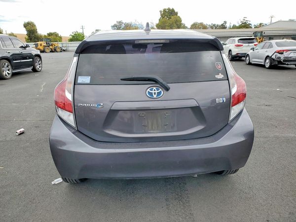 2015 TOYOTA PRIUS