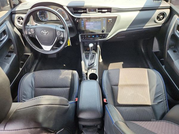 2017 TOYOTA COROLLA