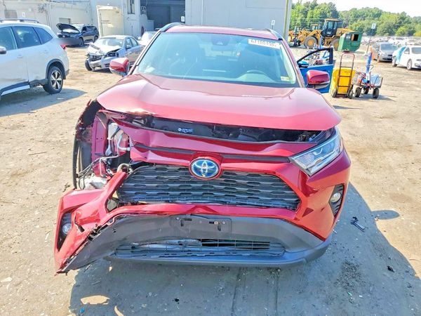 2021 TOYOTA RAV4 XLE HV