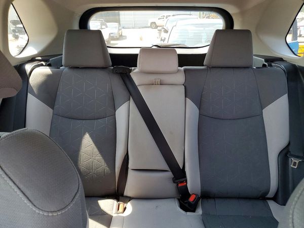 2021 TOYOTA RAV4 XLE HV