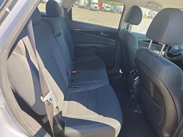 2020 KIA SORENTO L, LX, S