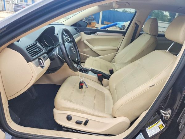 2019 VOLKSWAGEN PASSAT