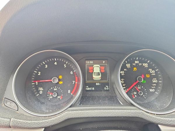 2019 VOLKSWAGEN PASSAT