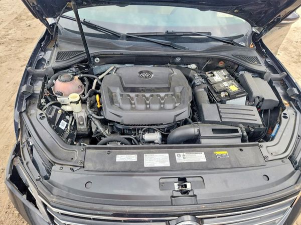 2019 VOLKSWAGEN PASSAT