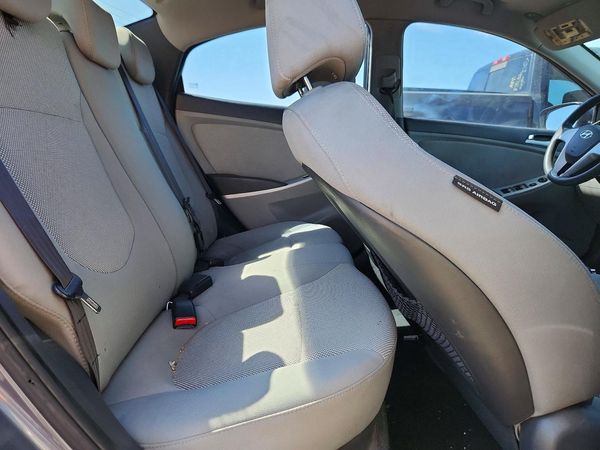 2012 HYUNDAI ACCENT GL (Middle-low grade)