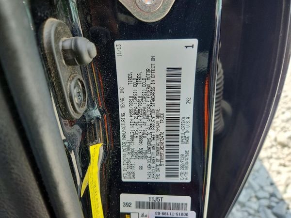 2014 TOYOTA TUNDRA SR5 — VINS