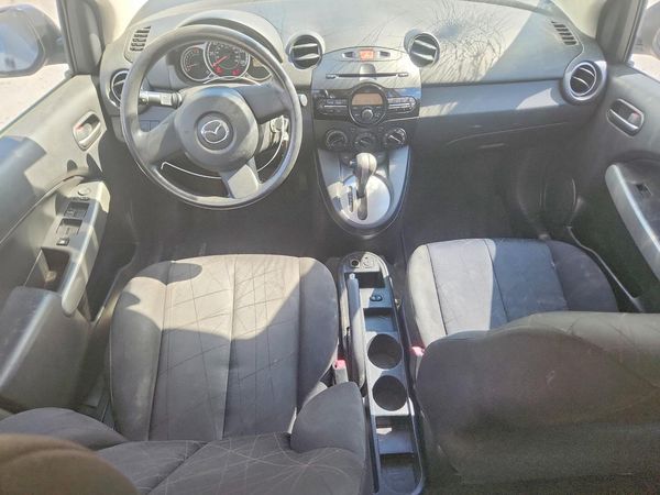 2012 MAZDA 2 Sport/GX — CKPT