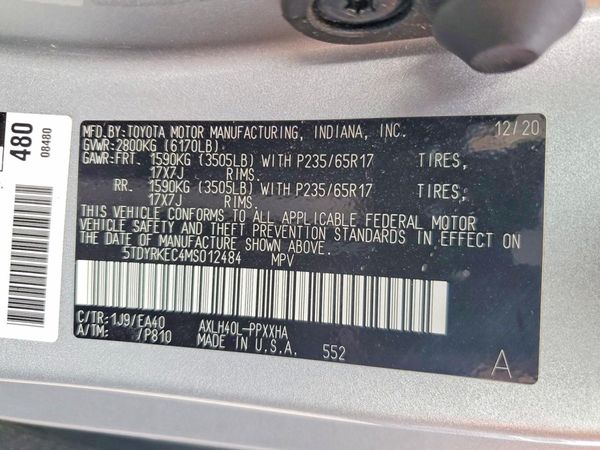 2021 TOYOTA SIENNA XLE
