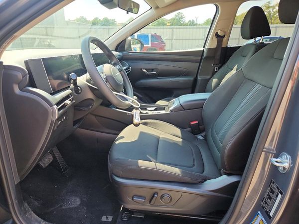 2026 HYUNDAI TUCSON SEL, SEL Plus — DENT
