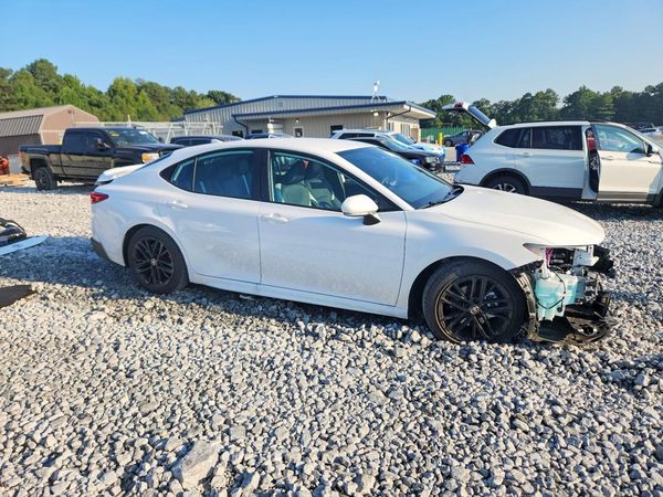2026 TOYOTA CAMRY