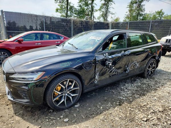 2023 VOLVO V60