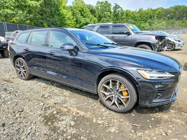 2023 VOLVO V60