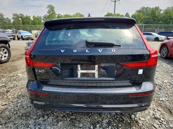 2023 VOLVO V60