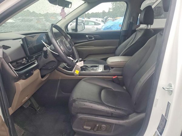 2025 KIA CARNIVAL LX, LXS — DENT