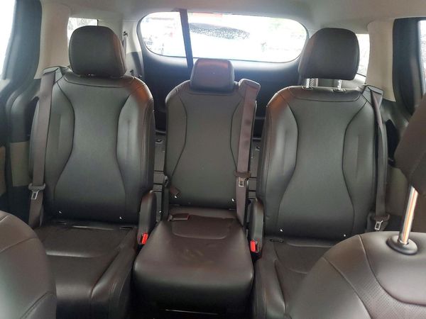 2025 KIA CARNIVAL LX, LXS — SUVN