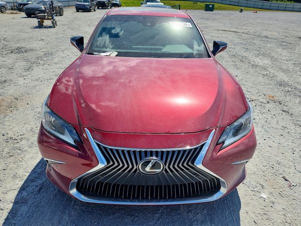2019 LEXUS ES
