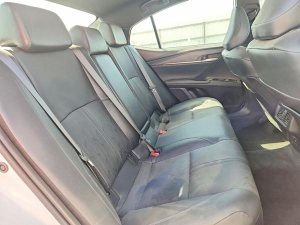 2026 TOYOTA CAMRY