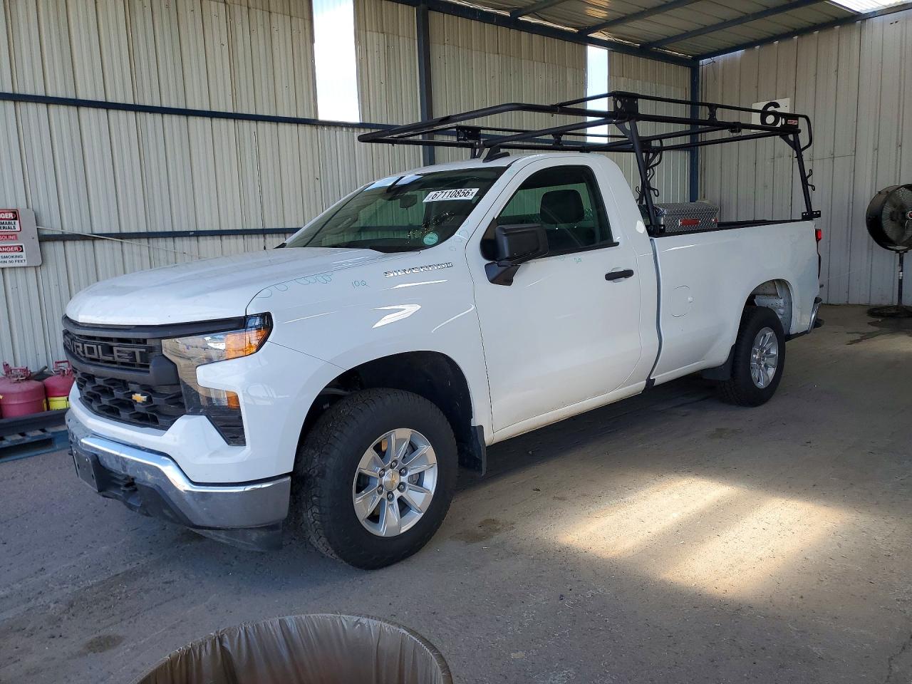 2024 CHEVROLET SILVERADO Work Truck — Front 3/4