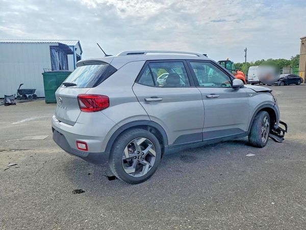 2025 HYUNDAI VENUE SEL, Limited