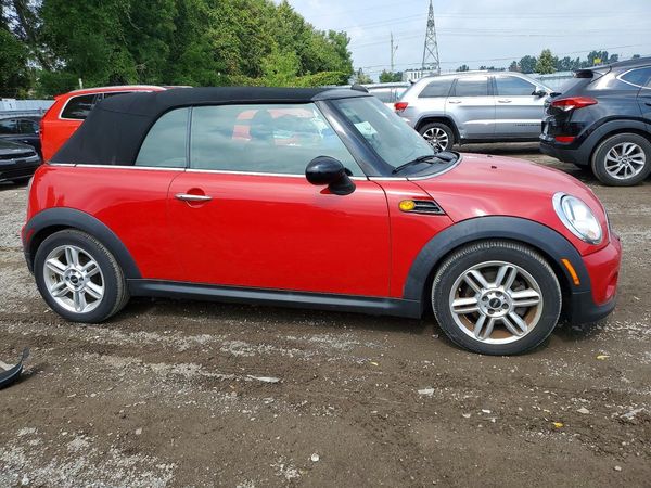 2015 MINI COOPER
