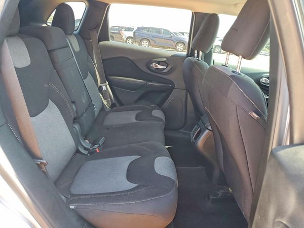 2017 JEEP CHEROKEE Sport