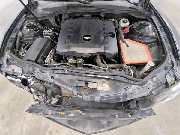 2012 CHEVROLET CAMARO LT2 — Engine bay