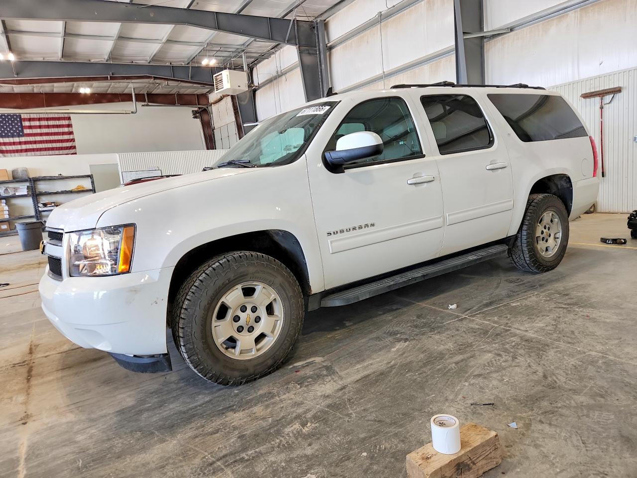 2014 CHEVROLET SUBURBAN LT