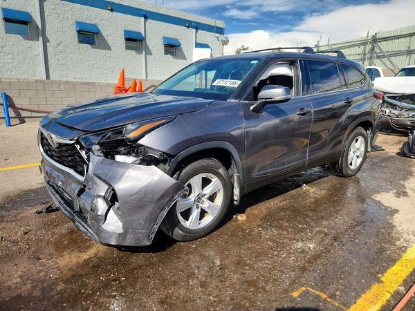 2022 TOYOTA HIGHLANDER