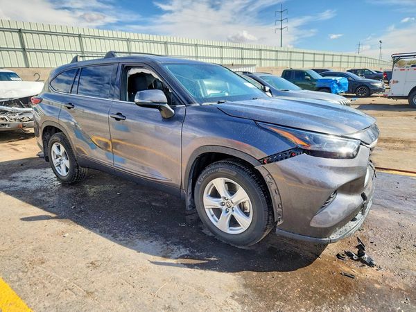 2022 TOYOTA HIGHLANDER