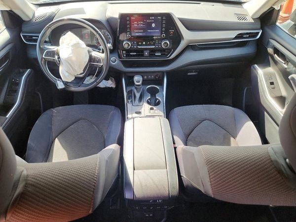 2022 TOYOTA HIGHLANDER