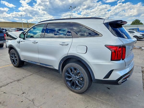2021 KIA SORENTO