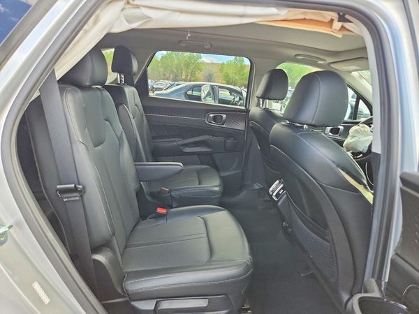 2021 KIA SORENTO