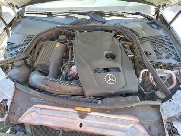 2016 MERCEDES-BENZ C C300
