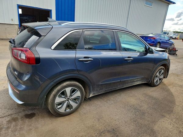 2018 KIA NIRO