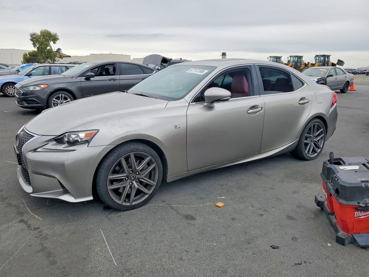 2016 LEXUS IS — Front 3/4