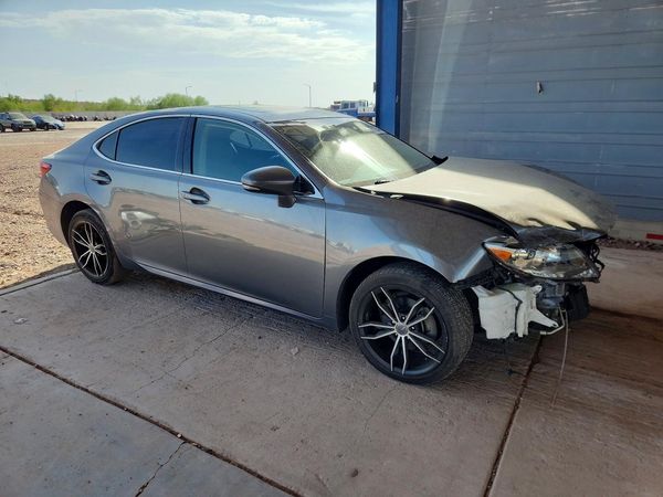 2015 LEXUS ES