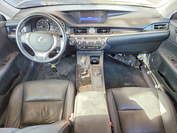 2015 LEXUS ES