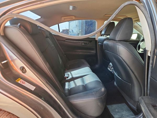 2015 LEXUS ES