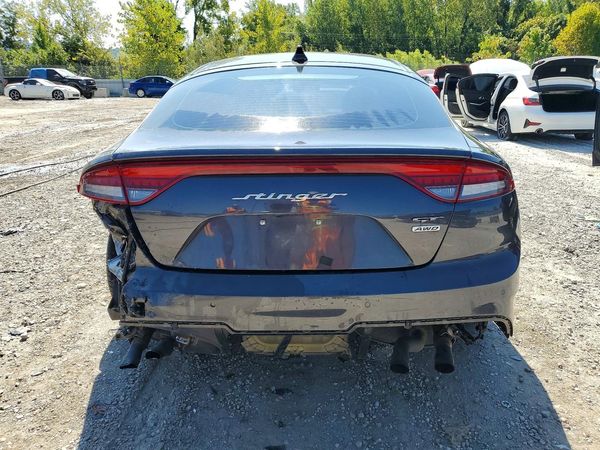 2022 KIA STINGER