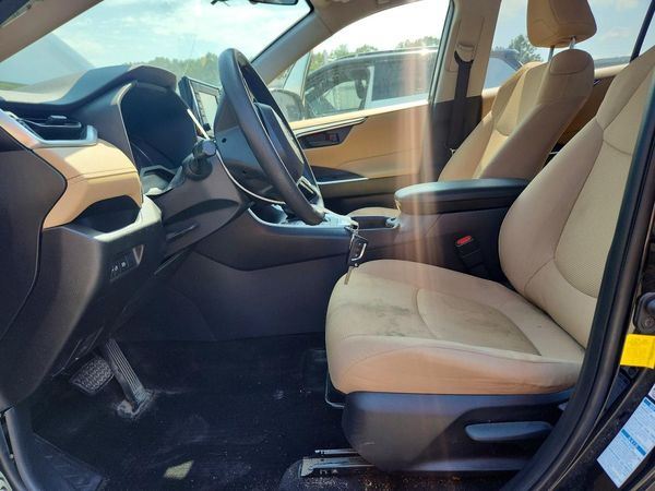 2020 TOYOTA RAV4 LE HV — DENT