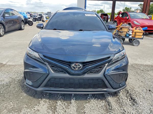 2021 TOYOTA CAMRY