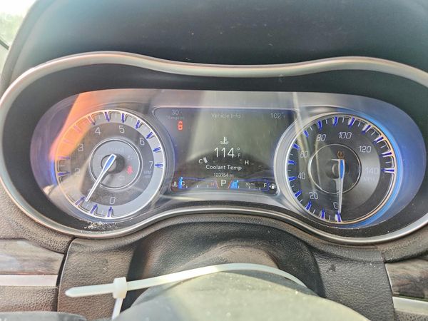 2018 CHRYSLER 300 — ODOM