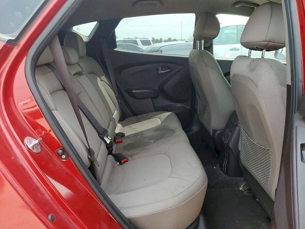 2015 HYUNDAI TUCSON GL (Middle-Low)